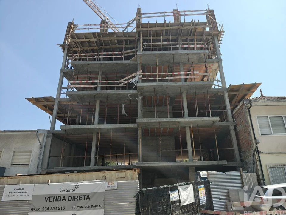 Apartamento T1 para Venda em Mafamude e Vilar do Paraíso Foto 4