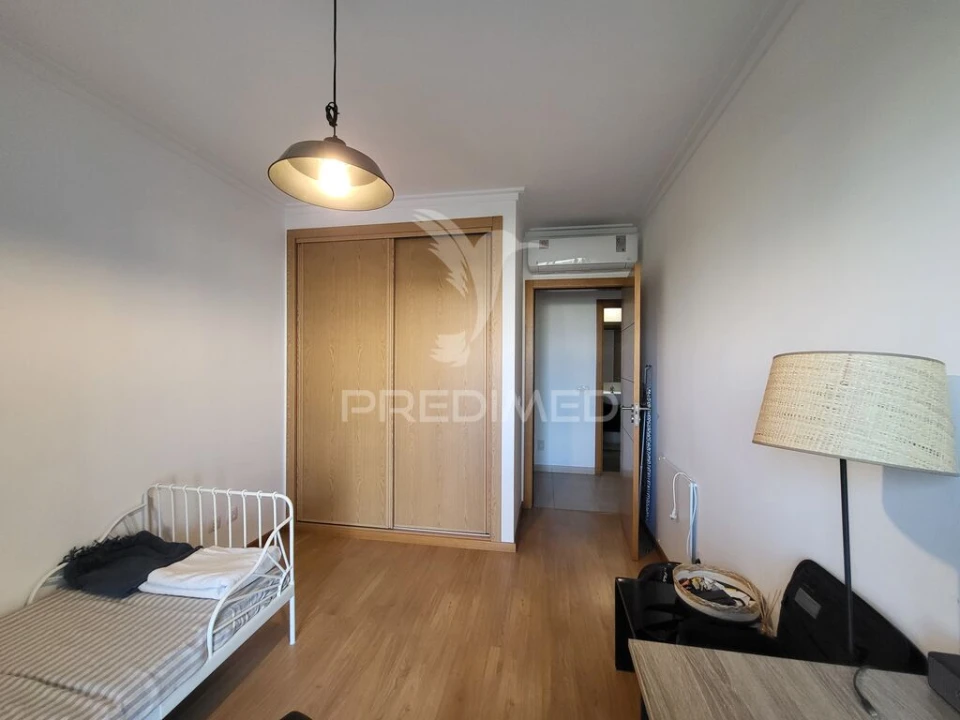 Apartamento T2 para Venda em Portimão Foto 16