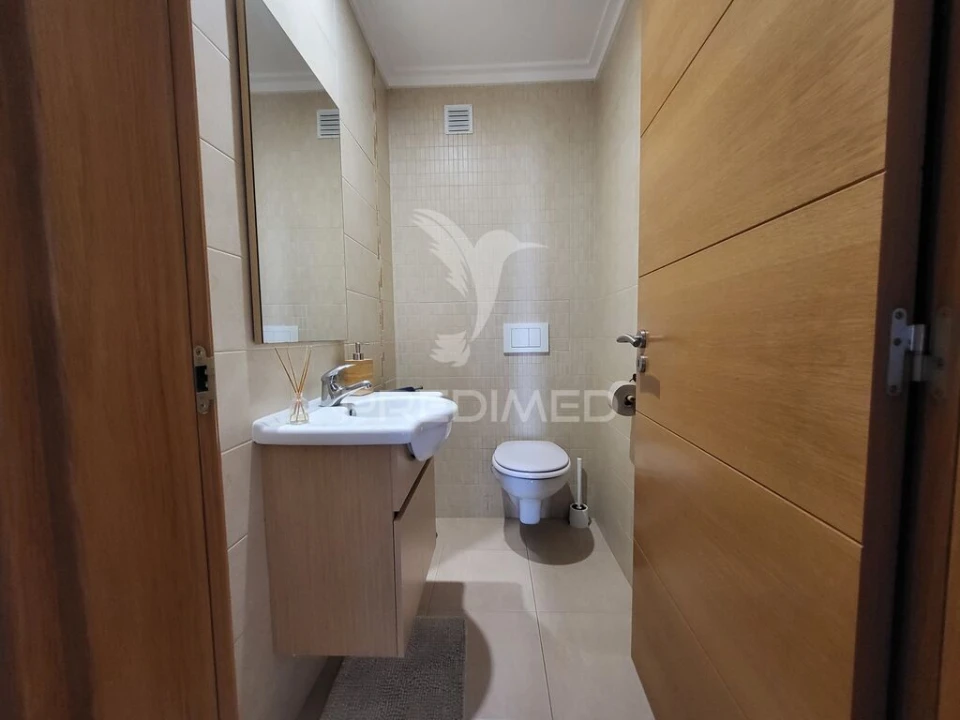 Apartamento T2 para Venda em Portimão Foto 17