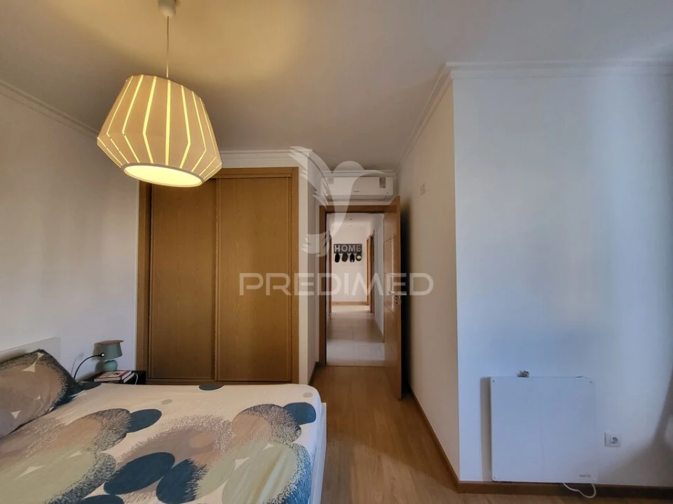 Apartamento T2 para Venda em Portimão Foto 12
