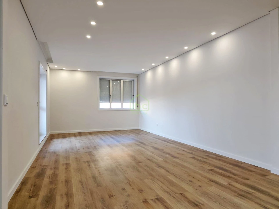 Apartamento T4 para Venda em Póvoa de Varzim, Beiriz e Argivai Foto 7