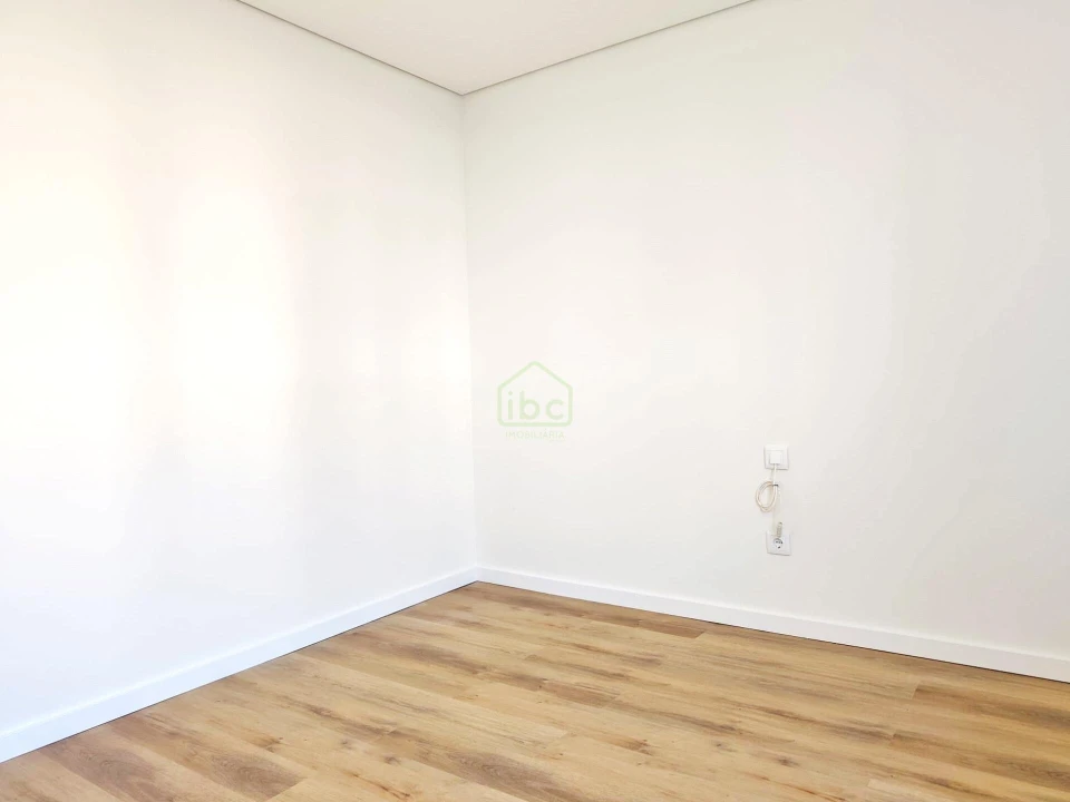 Apartamento T4 para Venda em Póvoa de Varzim, Beiriz e Argivai Foto 16