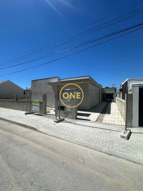 Moradia T3 para Venda em Fernao Ferro