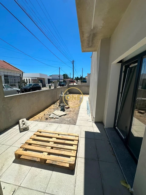 Moradia T3 para Venda em Fernao Ferro