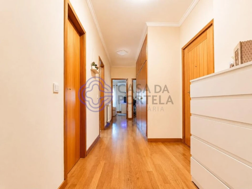 Apartamento T2 para Venda em Gandra Foto 4