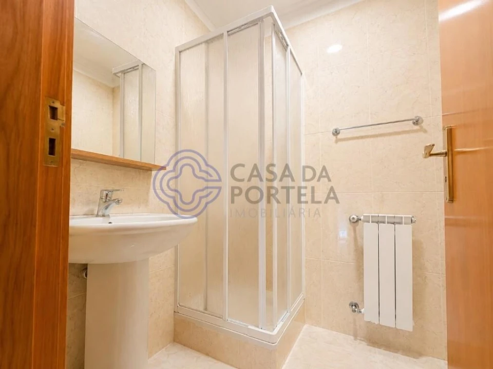 Apartamento T2 para Venda em Gandra Foto 15