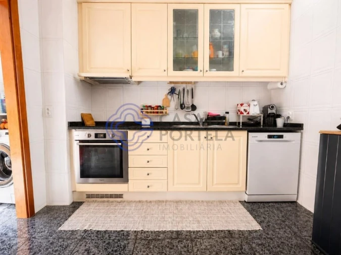 Apartamento T2 para Venda em Gandra Foto 5