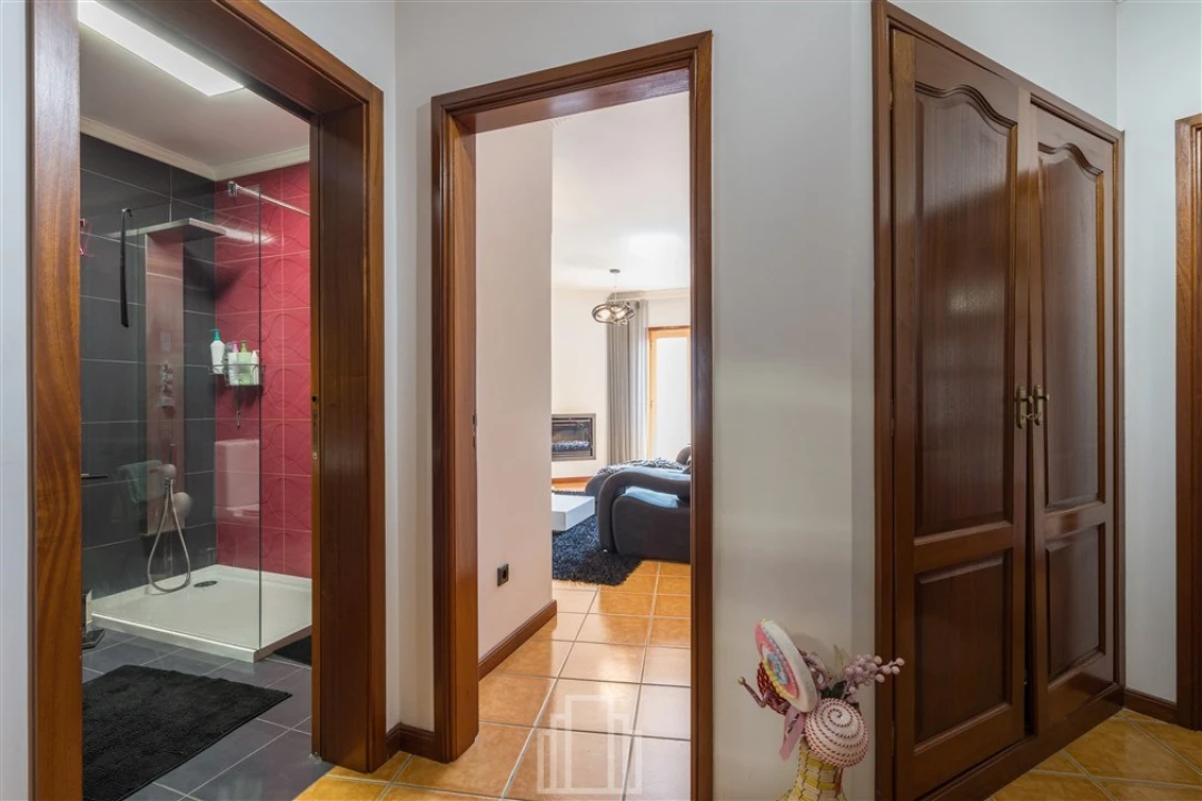 Apartamento T2 para Venda em São Miguel do Souto e Mosteirô Foto 15