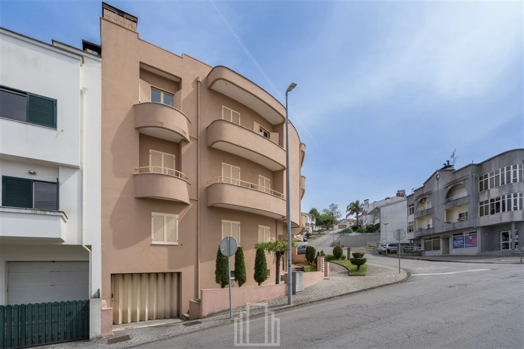 Apartamento T2 para Venda em São Miguel do Souto e Mosteirô Foto 20
