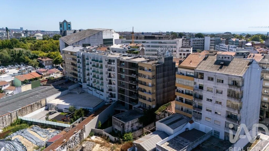 Apartamento T2 para Venda em Cedofeita, Santo Ildefonso, Sé, Miragaia, São Nicolau e Vitória Foto 33
