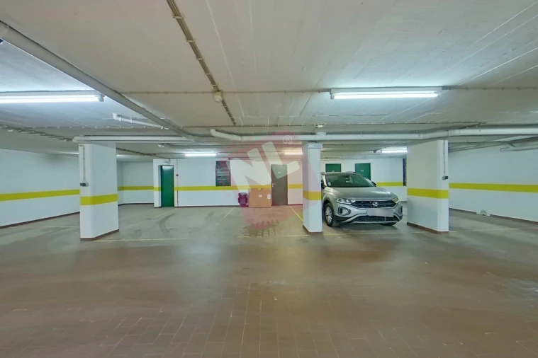 Apartamento T2 para Arrendamento em São Domingos de Benfica Foto 35