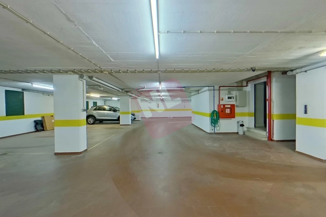 Apartamento T2 para Arrendamento em São Domingos de Benfica Foto 34