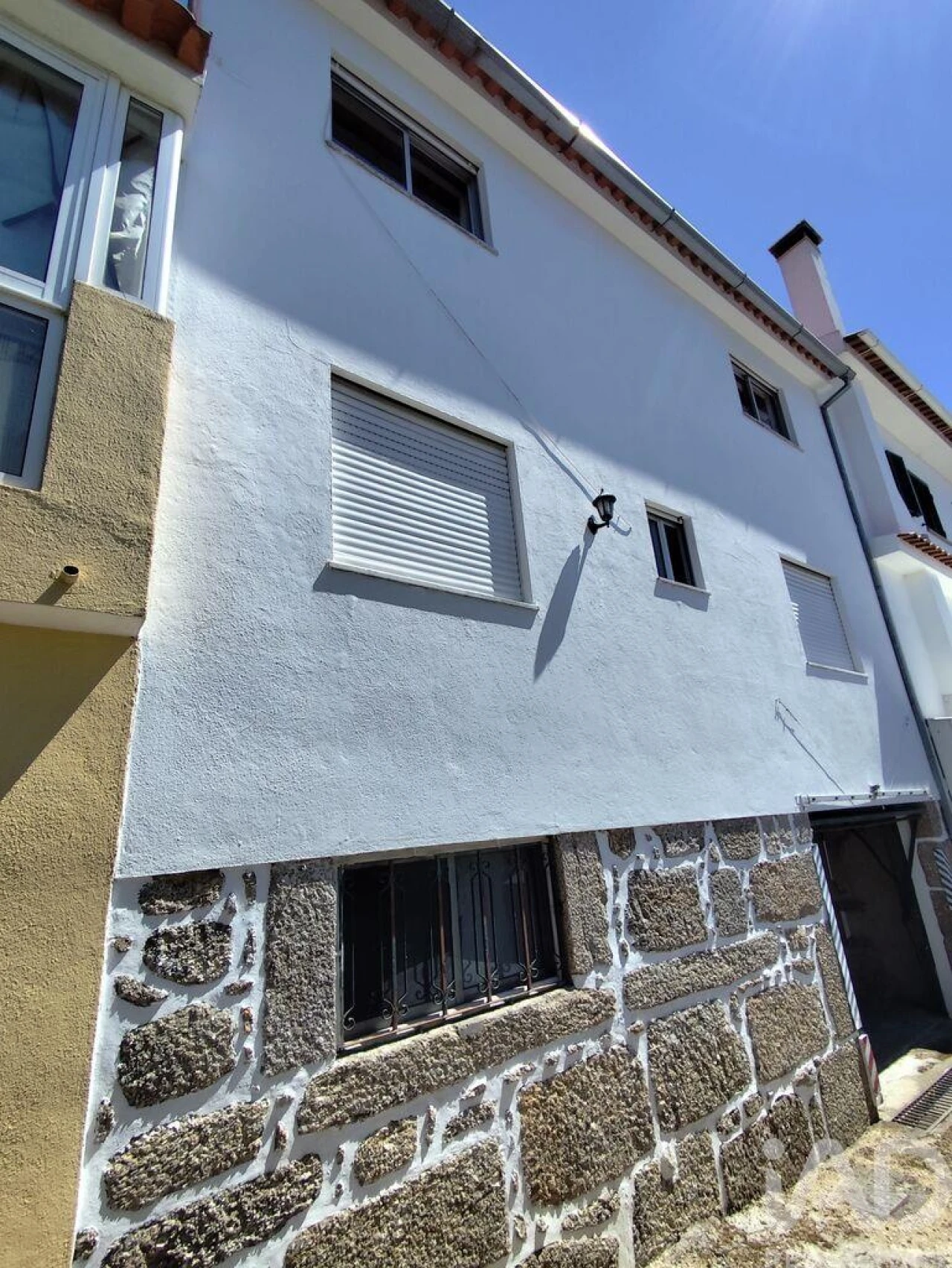 Moradia T3 para Venda em Covas e Vila Nova de Oliveirinha Foto 18