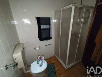 Moradia T3 para Venda em Covas e Vila Nova de Oliveirinha
