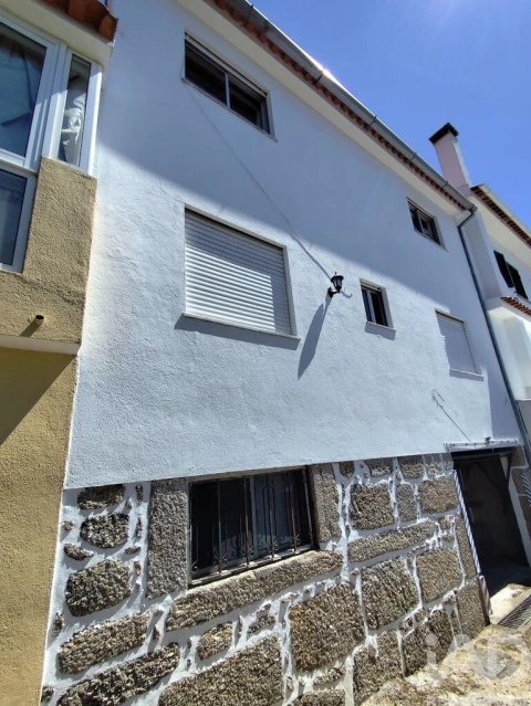 Moradia T3 para Venda em Covas e Vila Nova de Oliveirinha