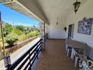 Moradia T3 para Venda em Covas e Vila Nova de Oliveirinha