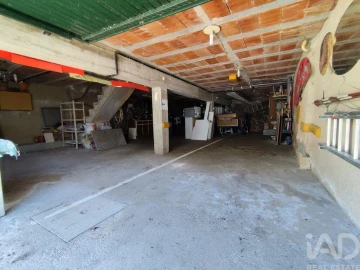 Moradia T3 para Venda em Covas e Vila Nova de Oliveirinha