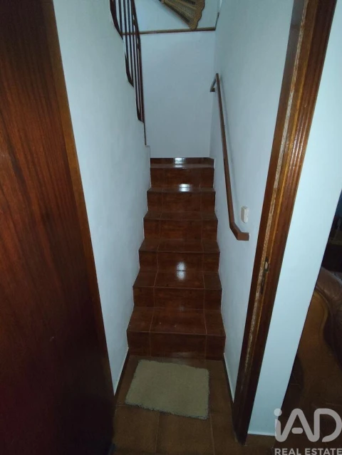 Moradia T3 para Venda em Covas e Vila Nova de Oliveirinha