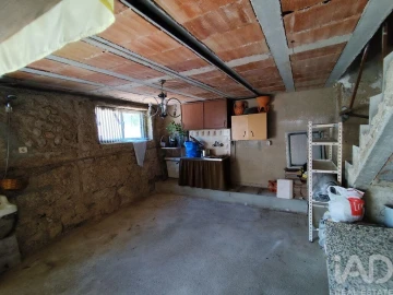 Moradia T3 para Venda em Covas e Vila Nova de Oliveirinha