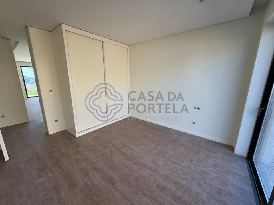 Moradia T3 para Venda em Escapães Foto 30