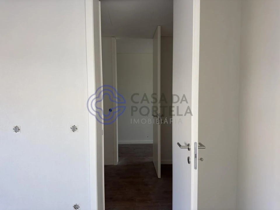 Moradia T3 para Venda em Escapães Foto 15