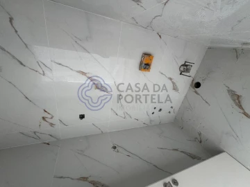 Moradia T3 para Venda em Escapães