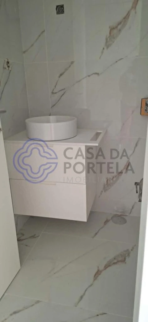 Moradia T3 para Venda em Escapães