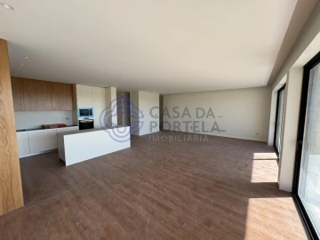Moradia T3 para Venda em Escapães