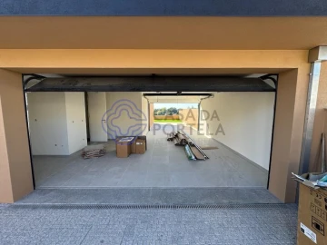 Moradia T3 para Venda em Escapães