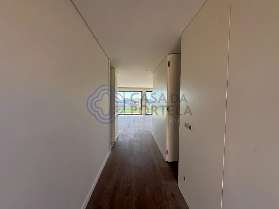 Moradia T3 para Venda em Escapães Foto 19