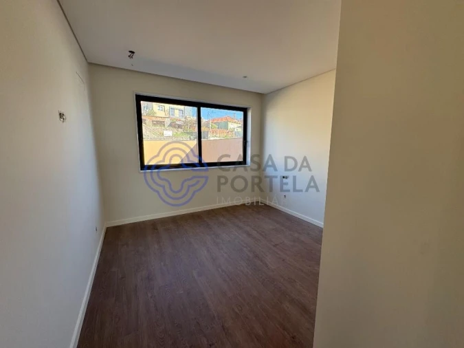 Moradia T3 para Venda em Escapães Foto 32