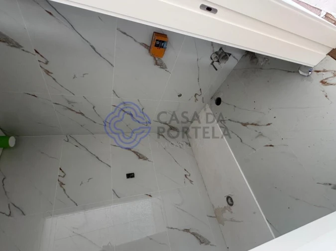 Moradia T3 para Venda em Escapães Foto 30