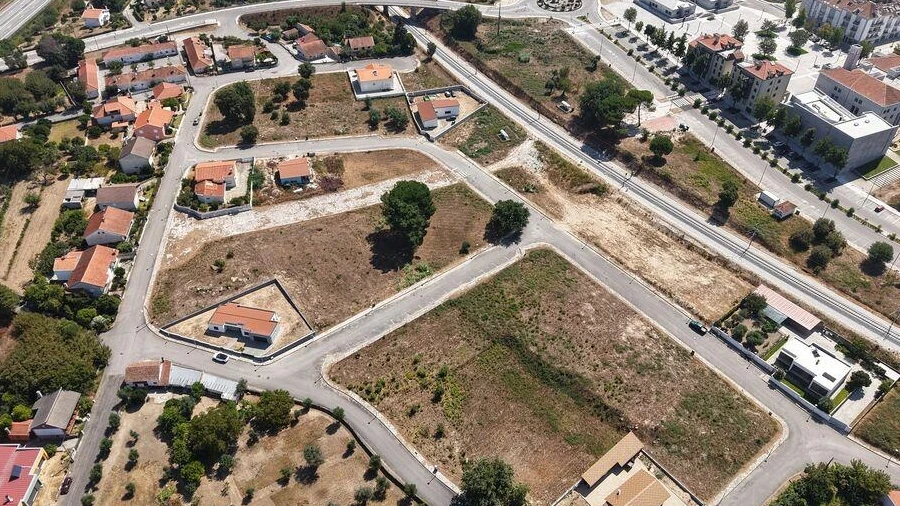 Terreno para Venda em Currelos, Papízios e Sobral