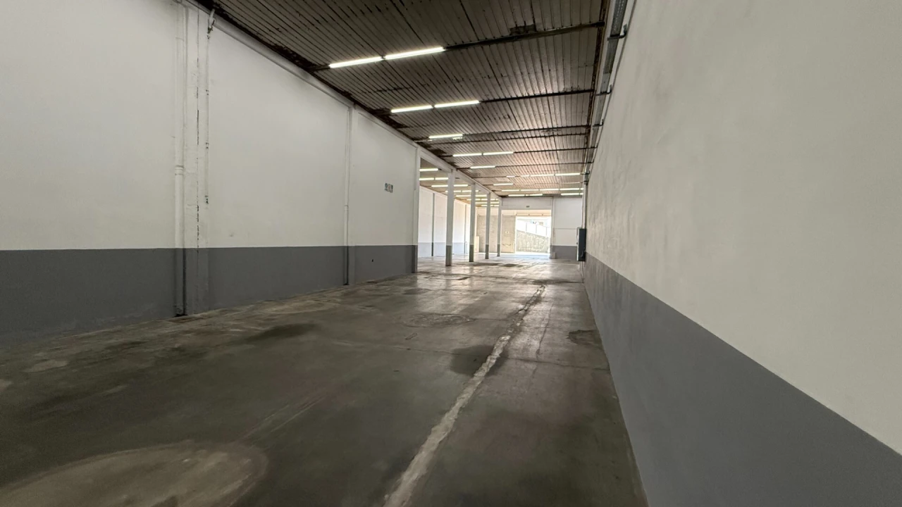 Armazém para Arrendamento em Nespereira Foto 8