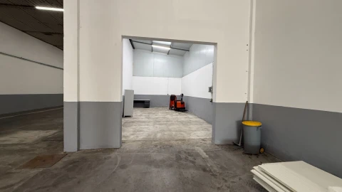 Armazém para Arrendamento em Nespereira