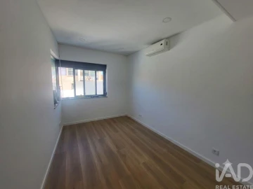 Apartamento T2 para Venda em Almada, Cova da Piedade, Pragal e Cacilhas