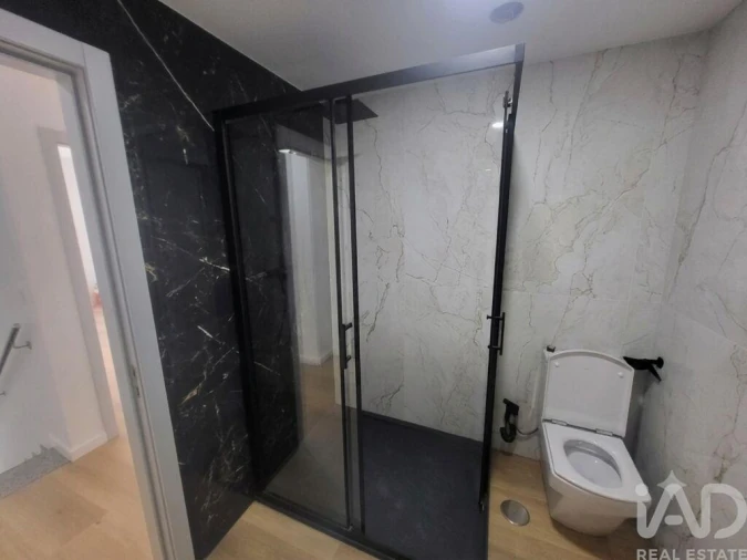 Apartamento T2 para Venda em Almada, Cova da Piedade, Pragal e Cacilhas Foto 5