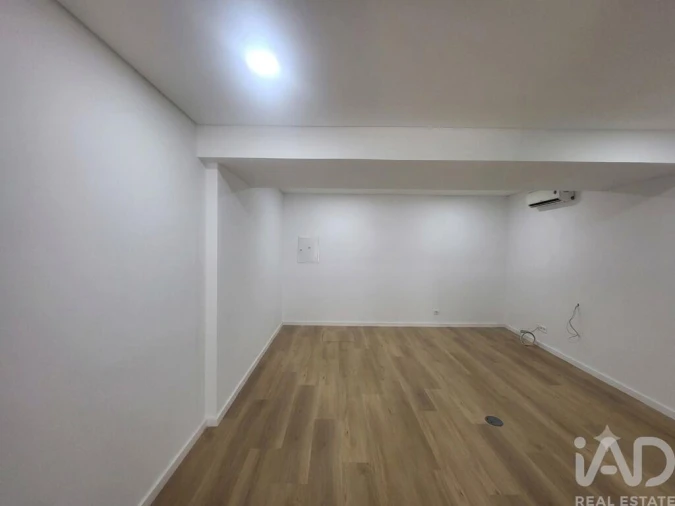 Apartamento T2 para Venda em Almada, Cova da Piedade, Pragal e Cacilhas Foto 15