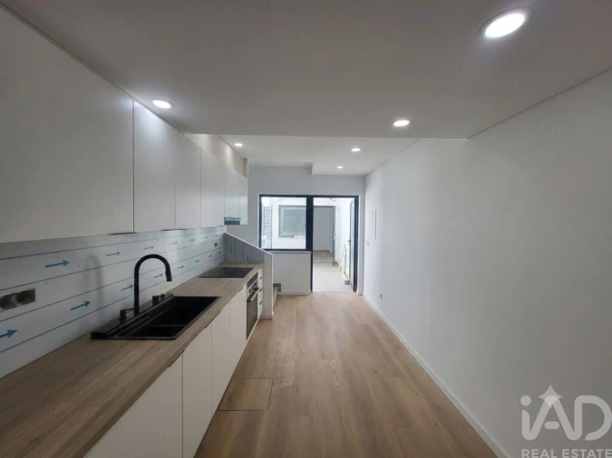 Apartamento T2 para Venda em Almada, Cova da Piedade, Pragal e Cacilhas Foto 14