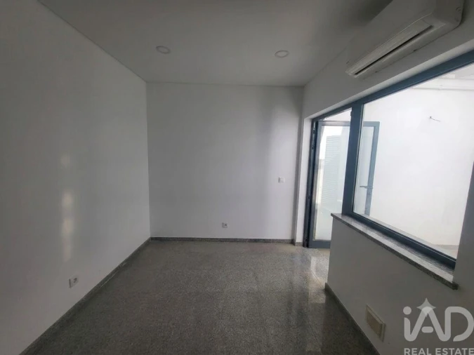 Apartamento T2 para Venda em Almada, Cova da Piedade, Pragal e Cacilhas Foto 25