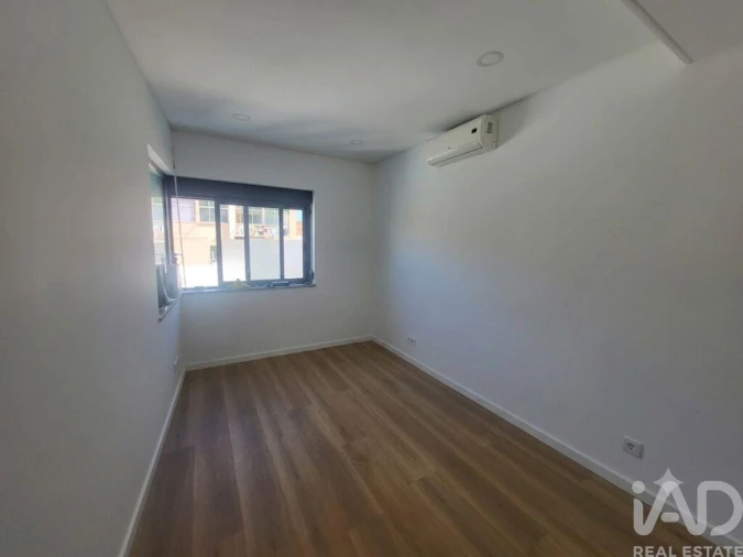 Apartamento T2 para Venda em Almada, Cova da Piedade, Pragal e Cacilhas Foto 7