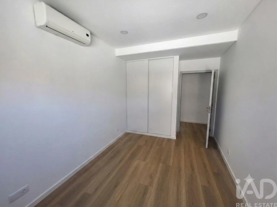 Apartamento T2 para Venda em Almada, Cova da Piedade, Pragal e Cacilhas Foto 8