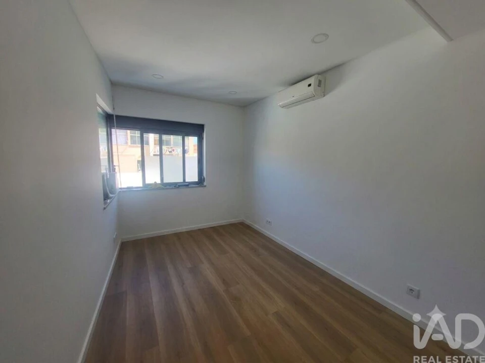 Apartamento T2 para Venda em Almada, Cova da Piedade, Pragal e Cacilhas Foto 7