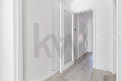 Apartamento T3 para Arrendamento em Mina de Água