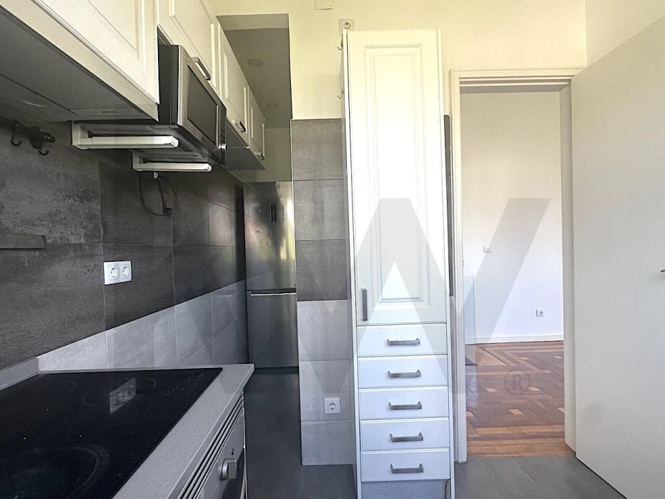 Apartamento T2 para Arrendamento em Carcavelos e Parede Foto 7