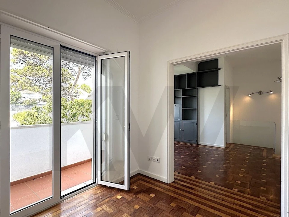 Apartamento T2 para Arrendamento em Carcavelos e Parede Foto 2