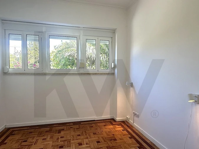 Apartamento T2 para Arrendamento em Carcavelos e Parede Foto 13