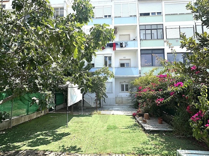 Apartamento T2 para Arrendamento em Carcavelos e Parede Foto 18