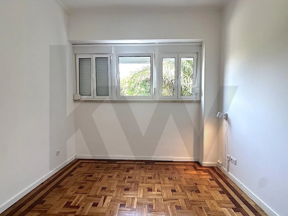 Apartamento T2 para Arrendamento em Carcavelos e Parede Foto 12