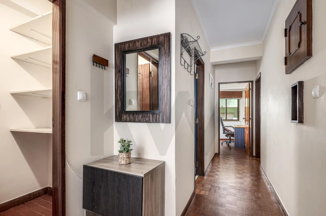 Apartamento T2 para Arrendamento em Benfica Foto 20